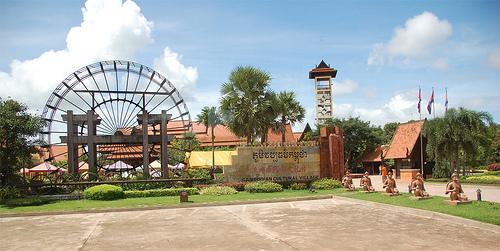 attraction-Cambodian Cultural Village Gateway.jpg